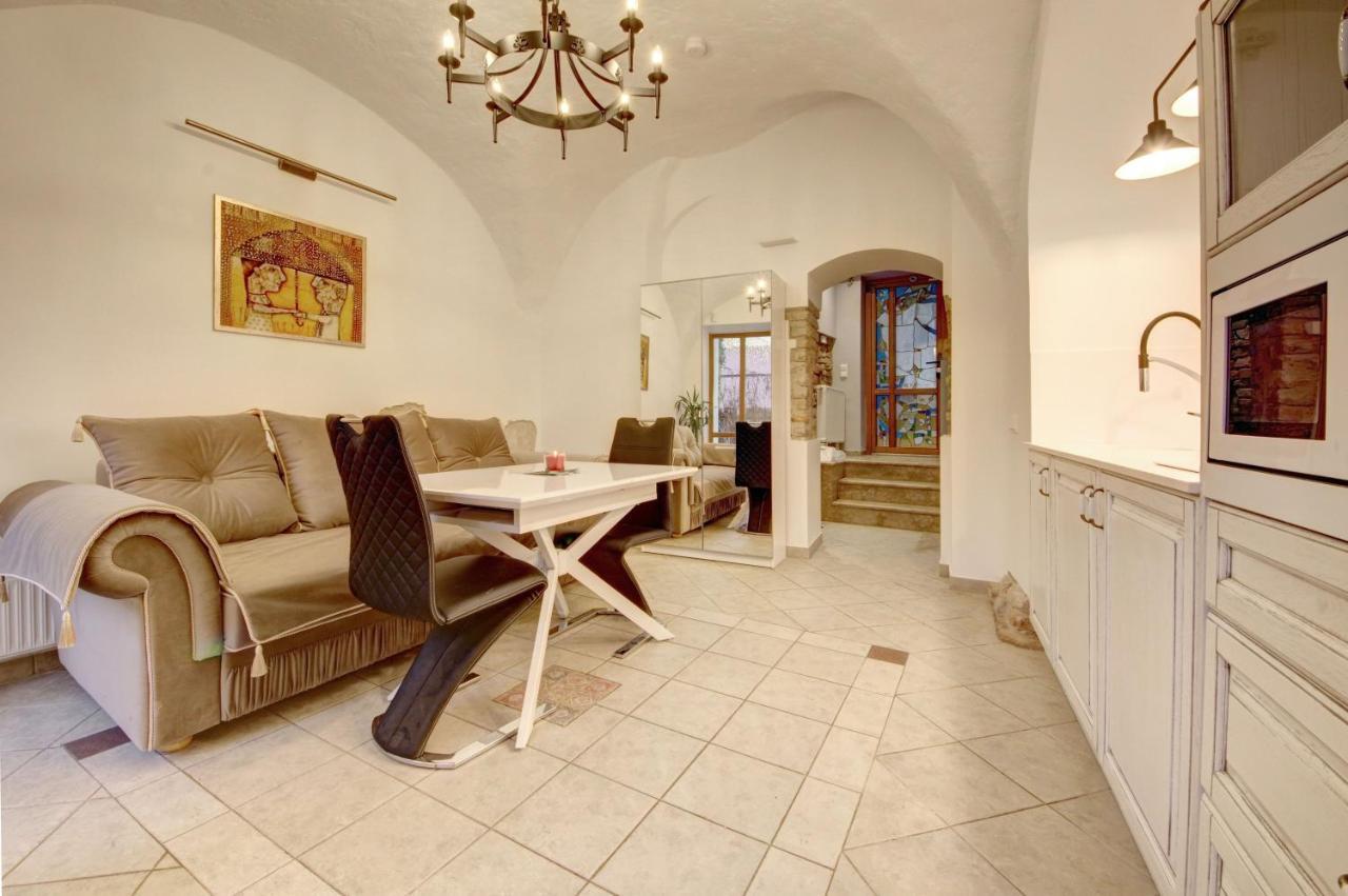 Vilnius Old Town Apartments Экстерьер фото